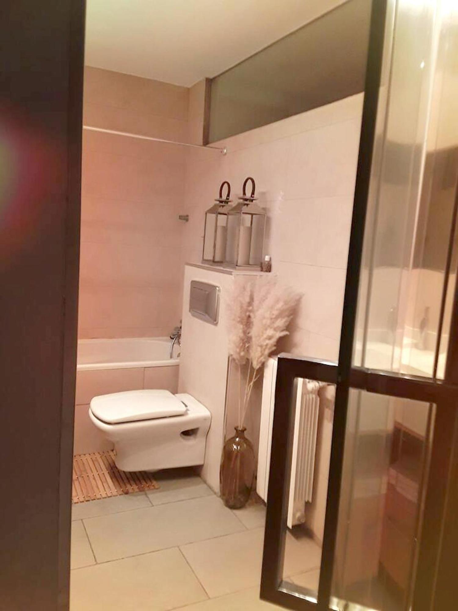 Comfortable Apartment In Zaragoza 67 M² Near The Centre Luaran gambar