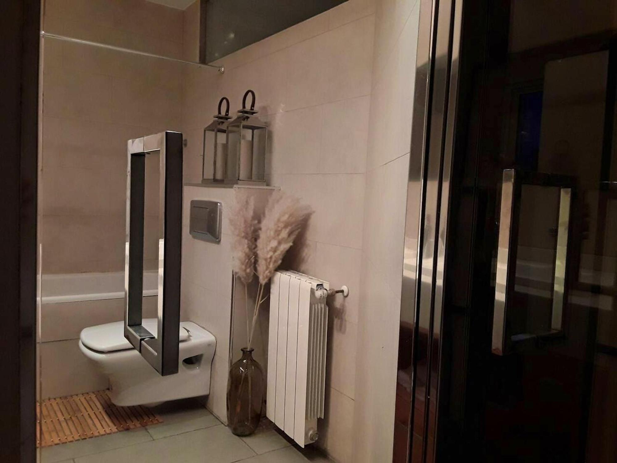 Comfortable Apartment In Zaragoza 67 M² Near The Centre Luaran gambar